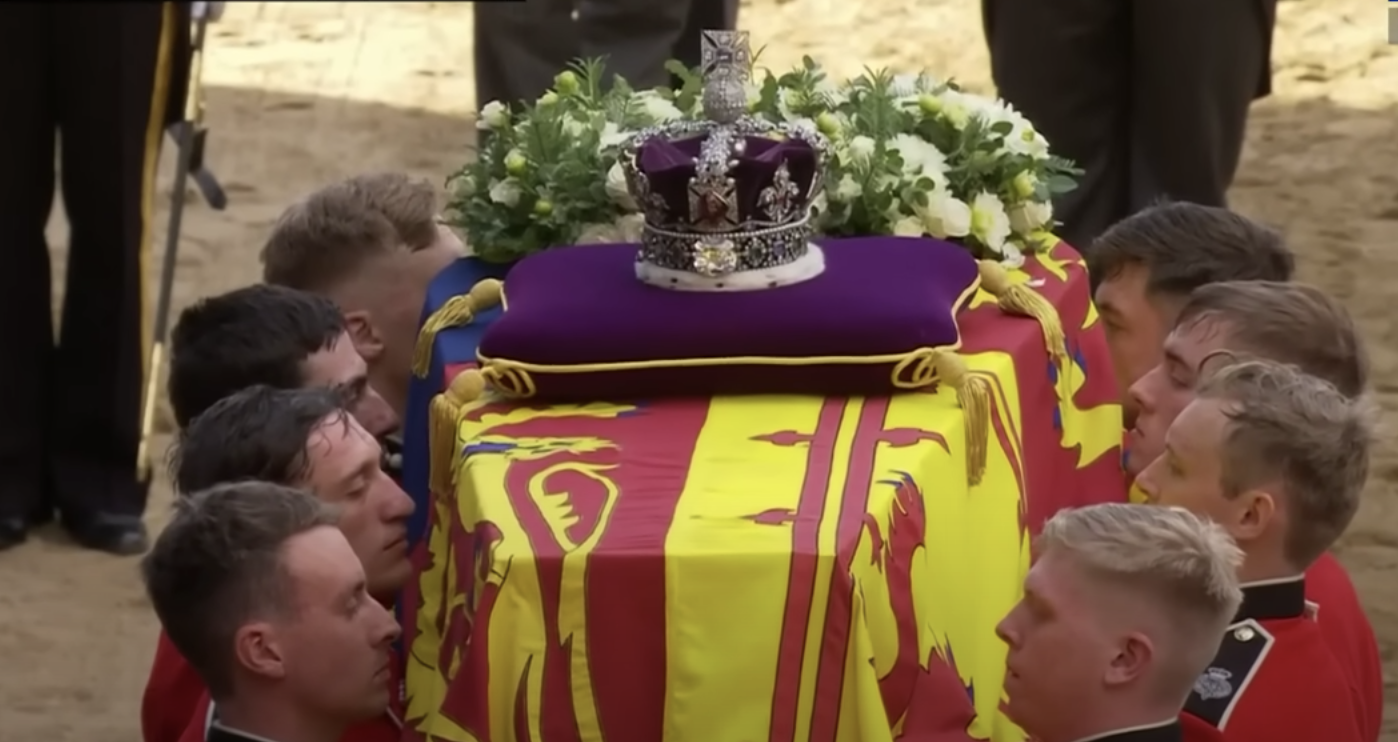 cercueil reine d'Angleterre
