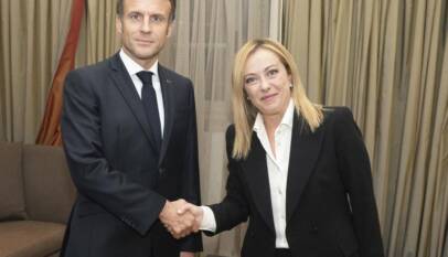 Relations franco-italiennes : Macron et Darmanin se distribuent les rôles