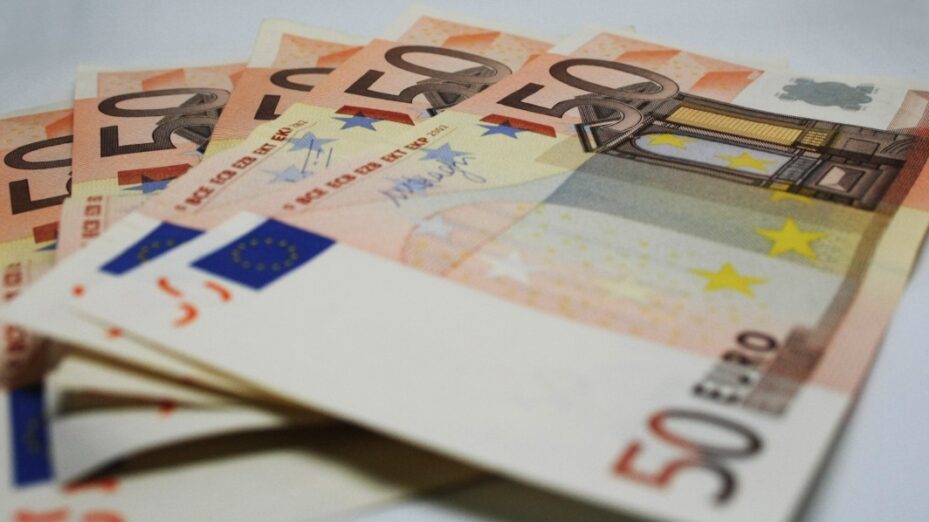 euro_money_rich_italy_italian_republic_wealth_bills_50_euros-1204575