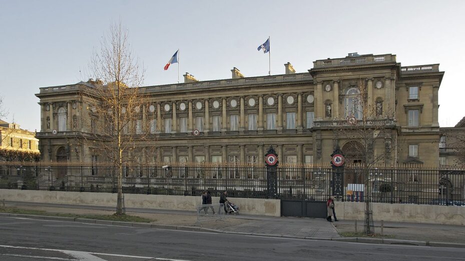 1200px-Ministère_français_des_Affaires_Etrangères_et_Européennes_Quai_d'Orsay_Paris