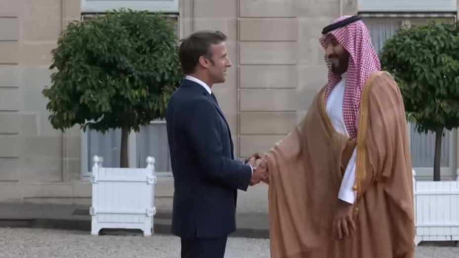 macron mbs