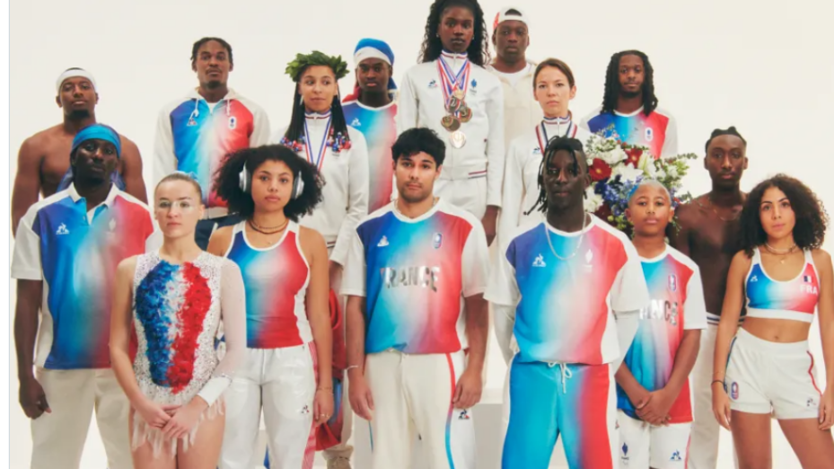 JO 2024 tenues sportifs drapeau français