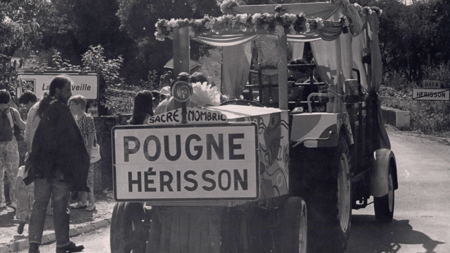 Pougne-herisson_-_le_nombril_du_monde