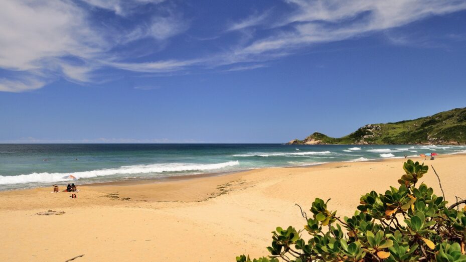 praia_brasil_br_playa_arena_florianopolis_cielo_nubes-575650