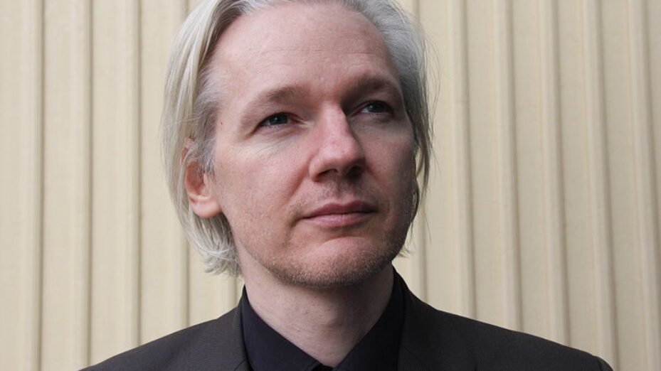 786px-Julian_Assange_(Norway,_March_2010)
