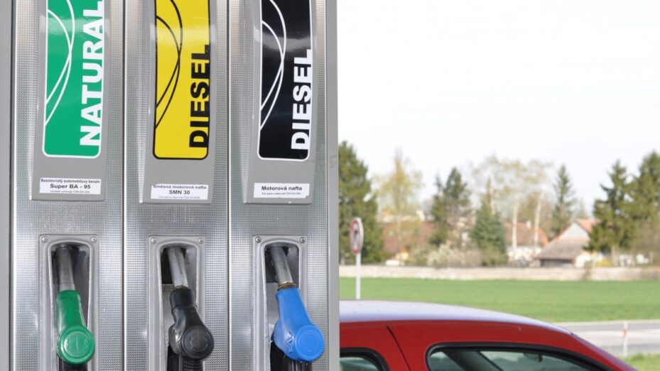 essence fuel_refueling_gas_station_oil_gasoline-1231214.jpg!d