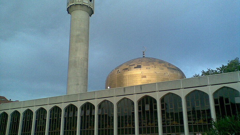 800px-London_Central_Mosque3