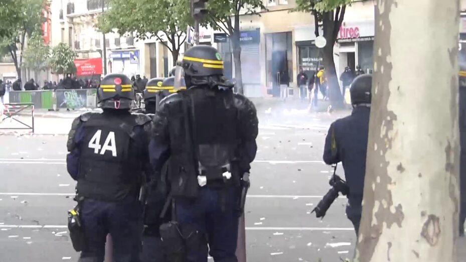 Violences du 1er mai : pour Jean-Luc Mélenchon, c’est encore un coup de l’extrême-droite !