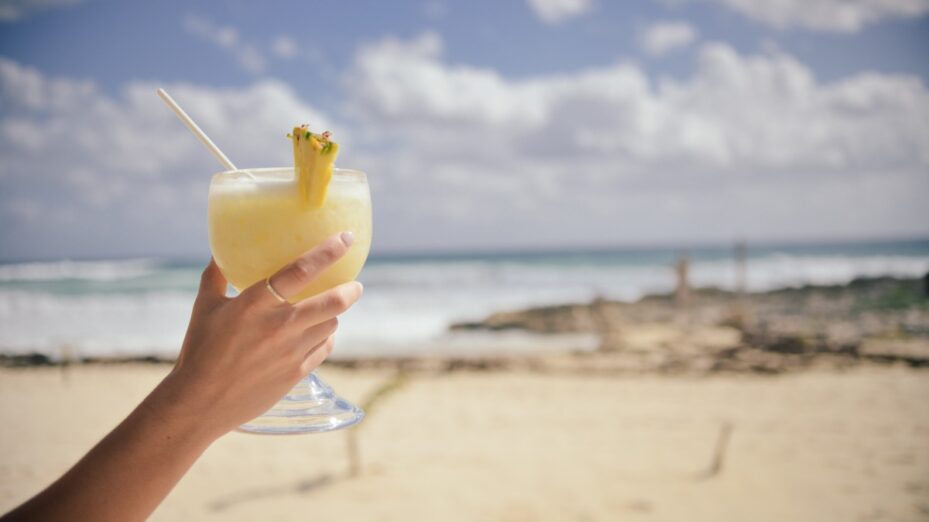 alcohol_alcoholic_beach_beverage_cocktail_drink_exotic_fruit-955452