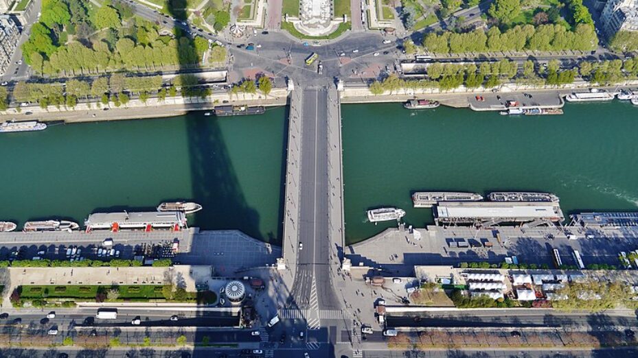 Pari Tour_Eiffel pont d'iéna