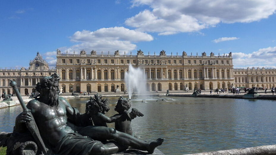 800px-Versailles-Chateau-Jardins02-1