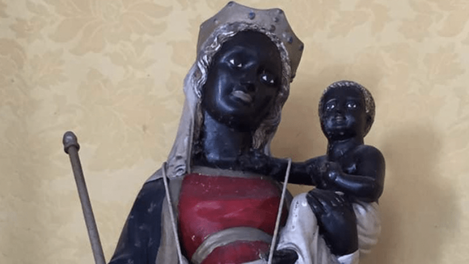 Vierge noire catholique chrétiens Afrique