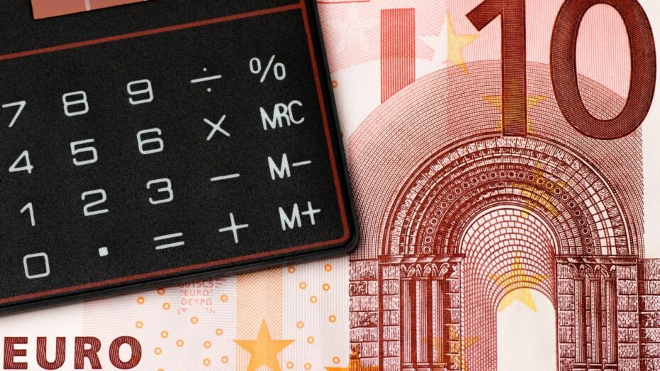 money_euro_coin_coins_bank_note_calculator_budget_save-1021973