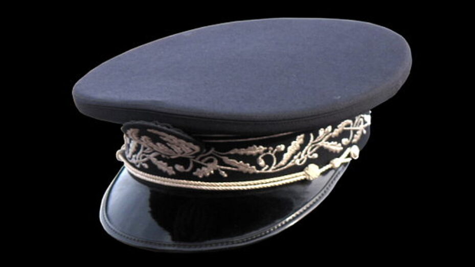 600px-Commissaire_divisionnaire_cap-IMG_6195-black