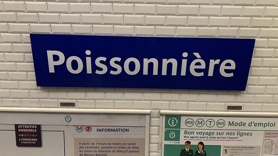800px-Station_Métro_Poissonnière_Ligne_7_Paris_1