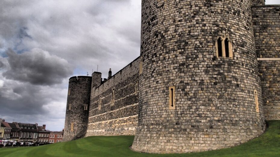 windsor_castle_london_england_castle-1078283