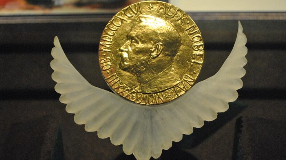 800px-Medal_Nobel_Peace_Prize