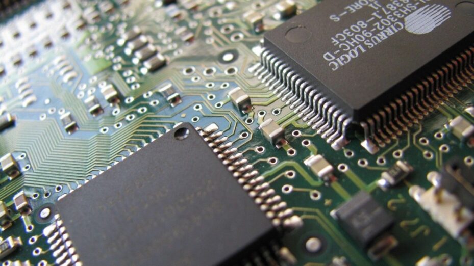 main_board_chips_electronics_computer_board_technology_motherboard_hardware-1248436