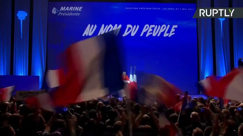 Meeting de Marine le Pen au Zénith de Paris en direct