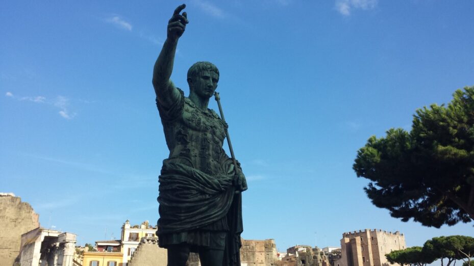 rome_statue_emperor_ancient_rome-925194