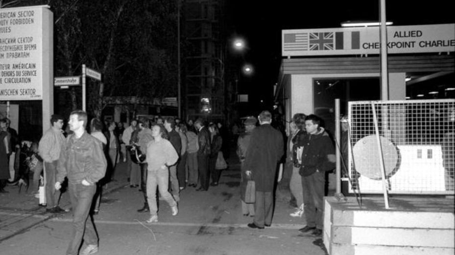 A Checkpoint Charlie