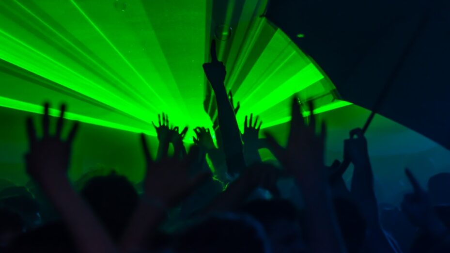 party_lights_music_night_club_nightclub_fun_laser_hands_up-909038
