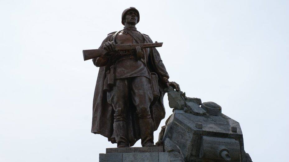 monument armée URSS