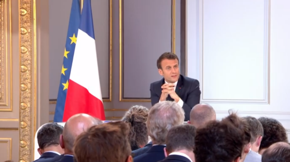 Macron170419v2