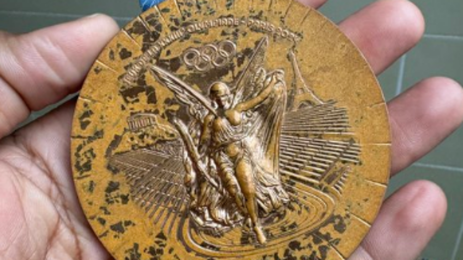 médaille olympique dégradée