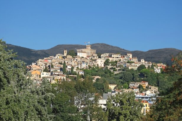 Cagnes-sur-Mer : un projet de mosquée fait scandale