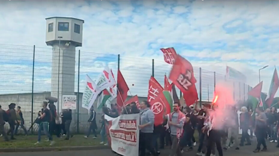 Manifestation devant la prison de Georges Abdallah. © Capture d'écran © France 3 Occitanie