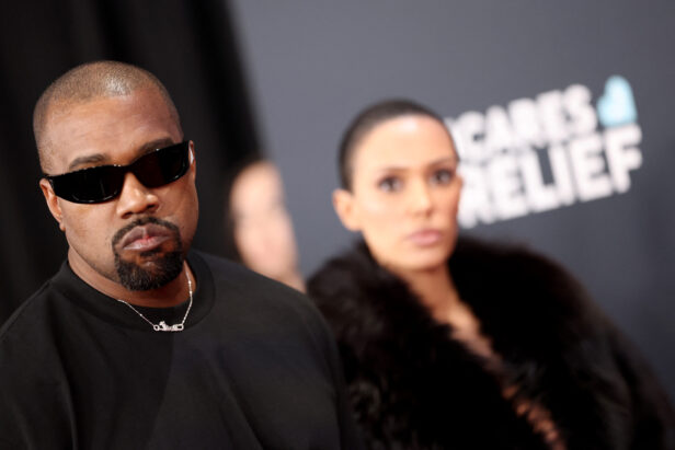 Mais qui est donc le rappeur Kanye West, soutien de Trump ?