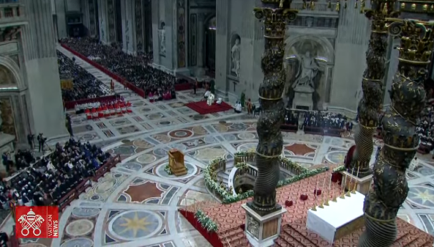 Saccage au Vatican : un symbole catholique profané