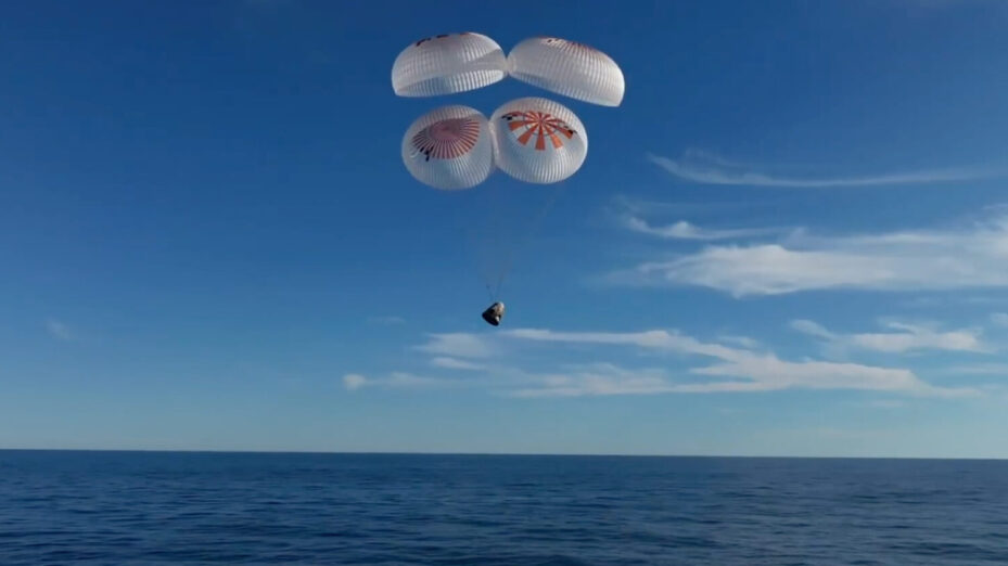 L’amerrissage de la capsule Crew Dragon. Capture d’écran © SpaceX