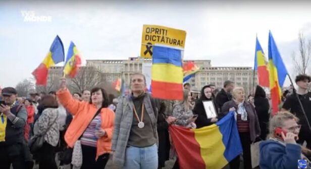 Roumanie : le candidat nationaliste définitivement exclu de la course