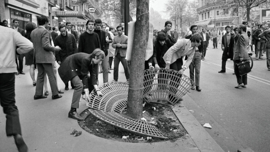 AFP NE PAS RÉUTILISER Manifestation d'étudiants en mai 68. (Photo by AFP)