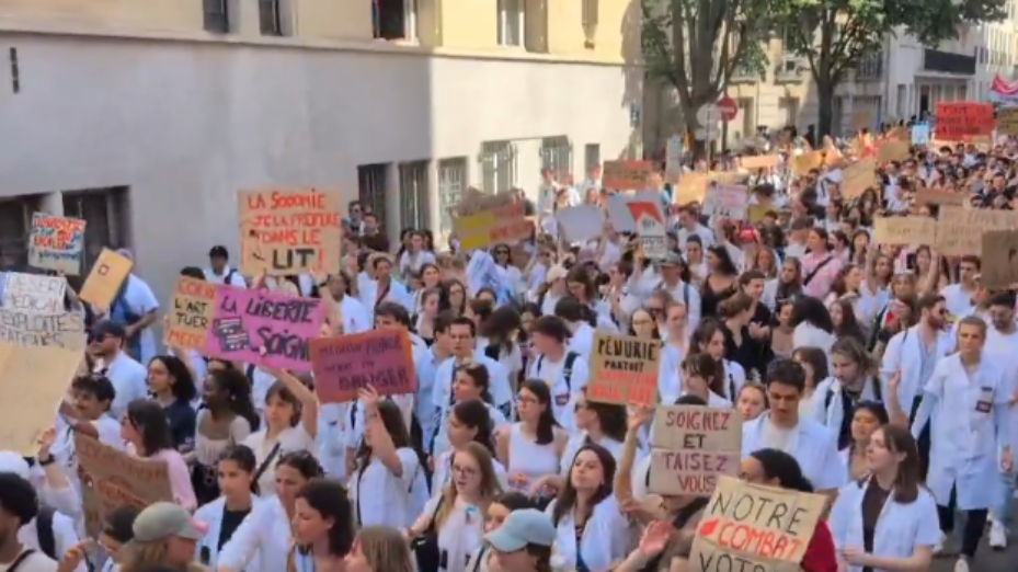 manif médecins avril 2025