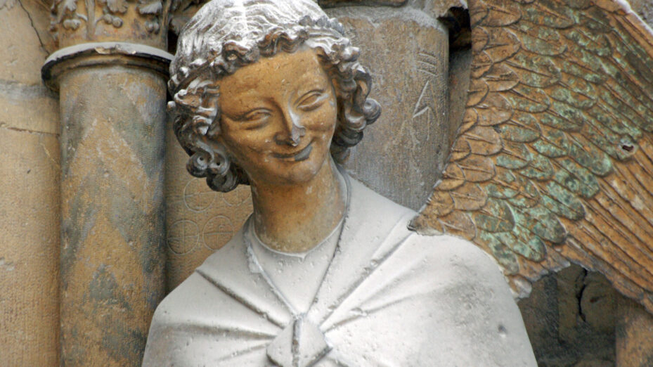 Ange_Gabriel_au_Sourire_groupe_de_Annonciation_Cathédrale_de_Reims @Daniel Jolivet-Wikimedia commons
