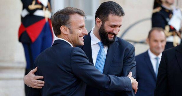 [SATIRE À VUE] Idiots ou bestiaux ? Comment Macron voit-il ses opposants ?