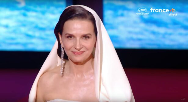 [SATIRE À VUE] Juliette Binoche entre dans les ordres
