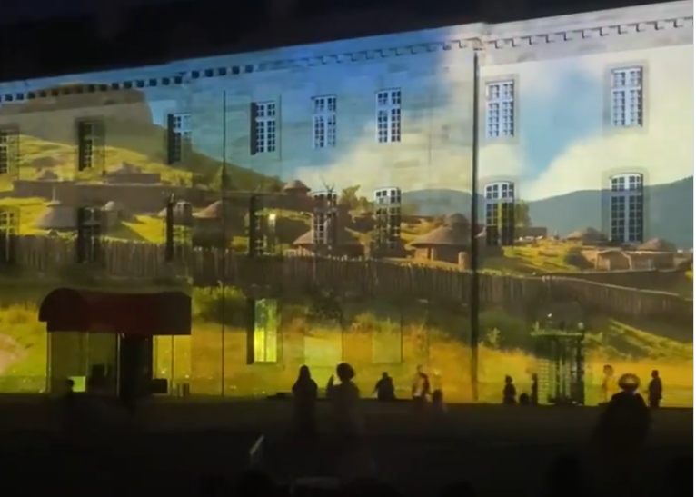 spectacle murmures de la cité