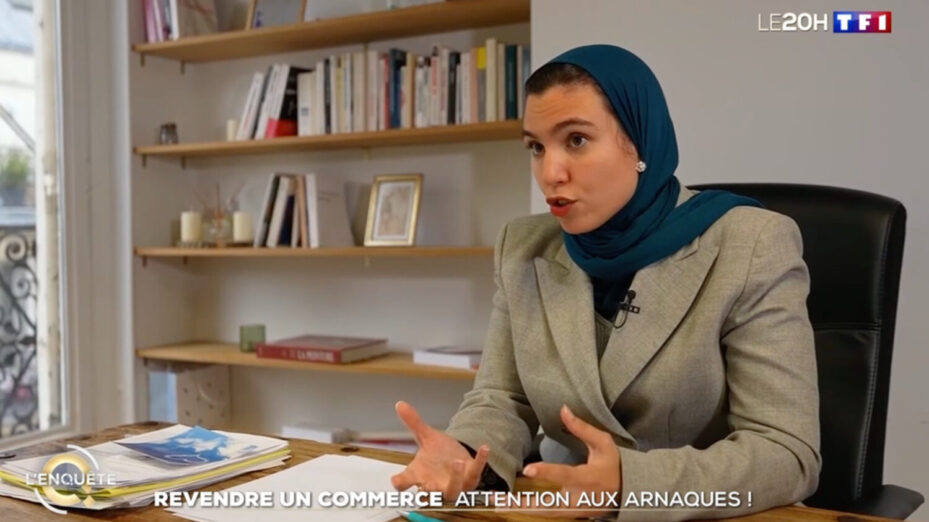 Dans un reportage de TF1, une avocate apparait voilée. Capture écran TF1.