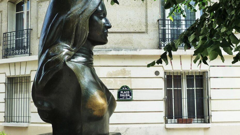 1280px-Bronzebüste_Place_Dalida @wowo2008 - eigenes Foto, CC BY-SA 3.0