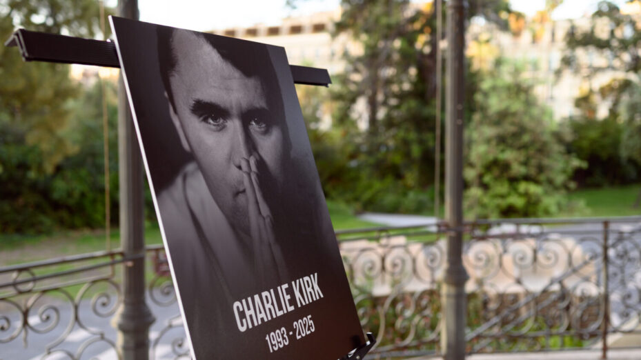 Portrait d'hommage à Charlie Kirk à Nice le 17 septembre 2025