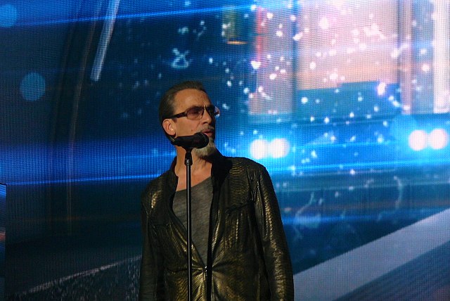 
		Commentaires sur « Je ferais comme Milei » : Florent Pagny met le plateau de Quotidien en PLS par vert100		