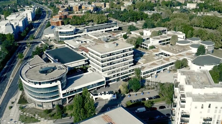 Le campus de l'ESSEC à Cergy. Capture écran ESSEC Business School