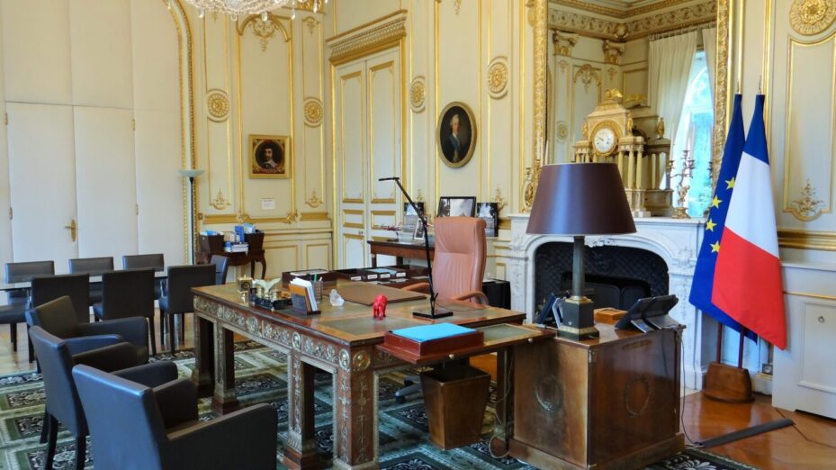 4096px-Hôtel_Beauvau,_bureau_du_ministre_(2) @Wikimedia commons