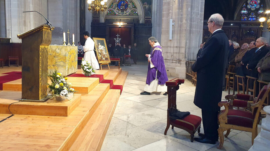 En ce 21 janvier 2026, le duc d'Angoulême représentait le comte de Paris, lors de la messe de requiem pour Louis XVI, en l'église Saint-Germain-l'Auxerrois, paroisse des rois de France. Photo Etienne Lombard pour BV.