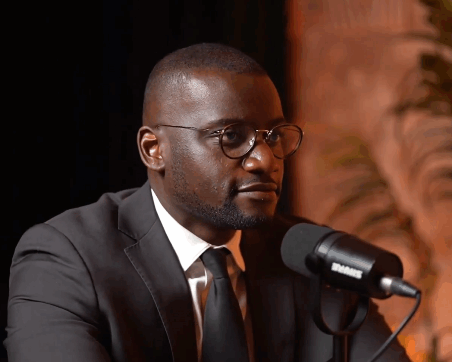 
		Commentaires sur Le physique de Bardella lui rappelle « l’époque hitlérienne » par claudelouis		