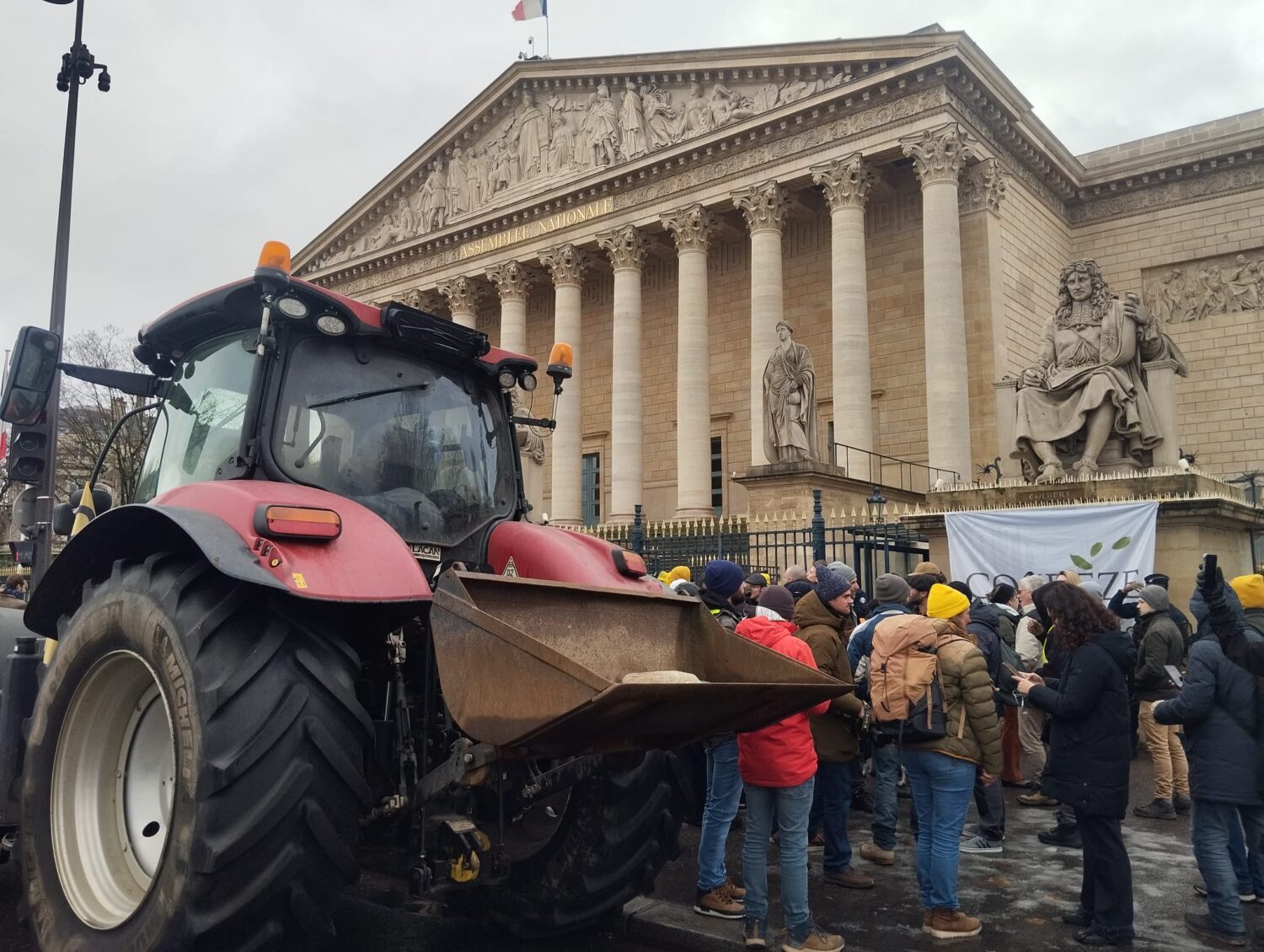 
		Commentaires sur [REPORTAGE] Ce jour où les agriculteurs sont entrés dans Paris par Toutzeatous		